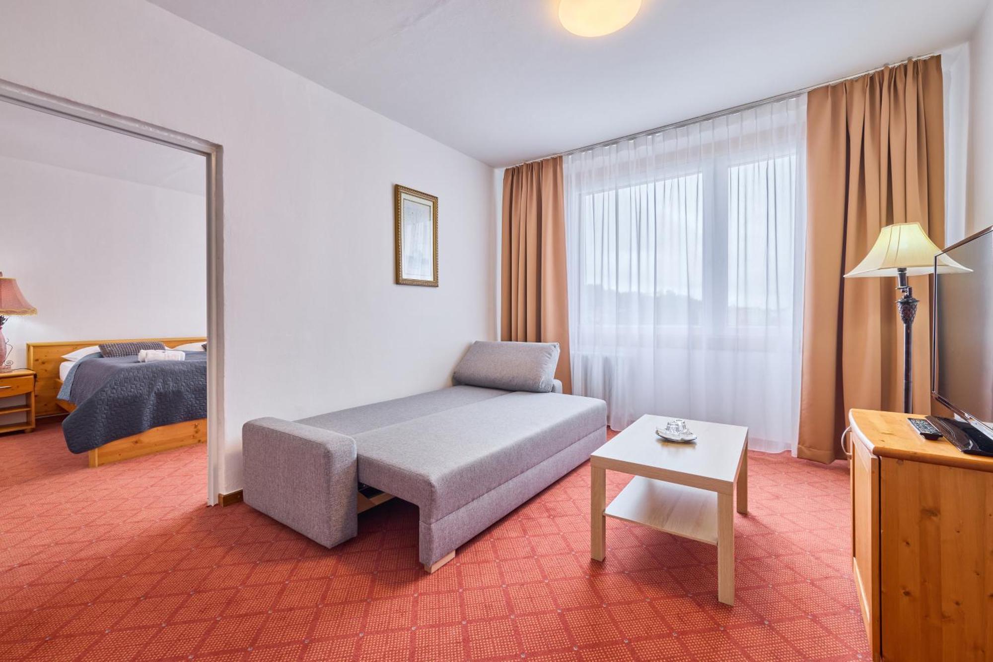 Patria Hotel Trutnov Kültér fotó