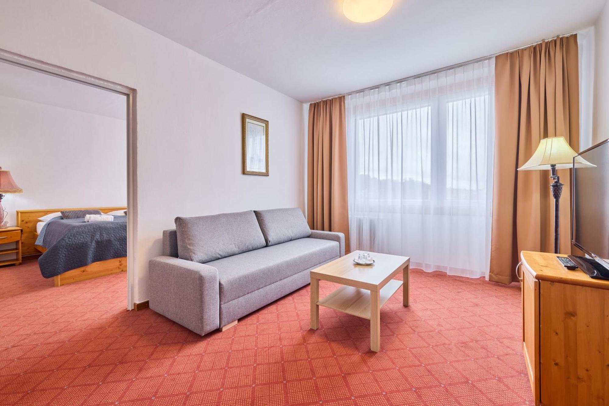 Patria Hotel Trutnov Kültér fotó